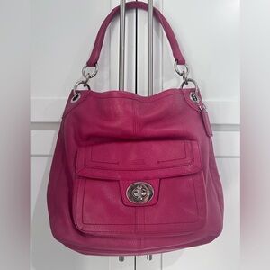 Coach Hampton’s Leather Shoulder Bag Pink F15687